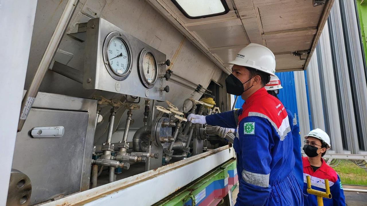 Subholding Gas Pertamina terus memperluas utilisasi gas bumi melalui infrastruktur beyond pipeline di Kota Bontang, Kalimantan Timur.