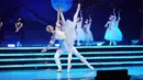 Berbalut baju balet warna putih, penampilan Nada di atas panggung begitu memukau. Tak heran, para juri terpukau olehnya. (Instagram/nada_tarina_putri).