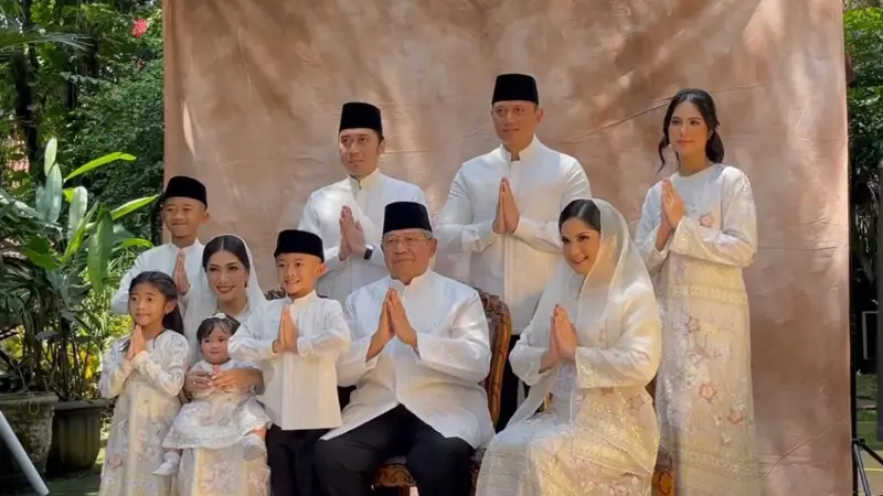 Potret keakraban keluarga SBY saat momen lebaran idul fitri
