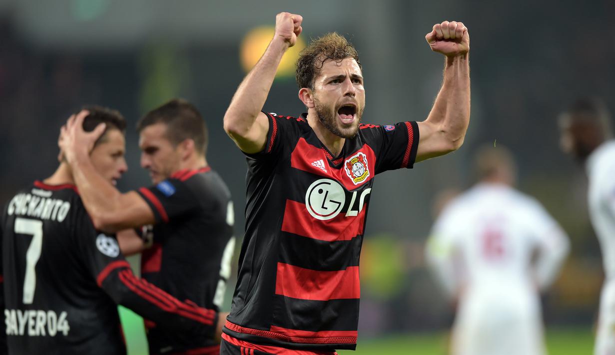 Ekspesi Admir Mehmedi setelah mencetak gol penyama kedudukan ke gawang AS Roma. (EPA/Federico Gambarini)