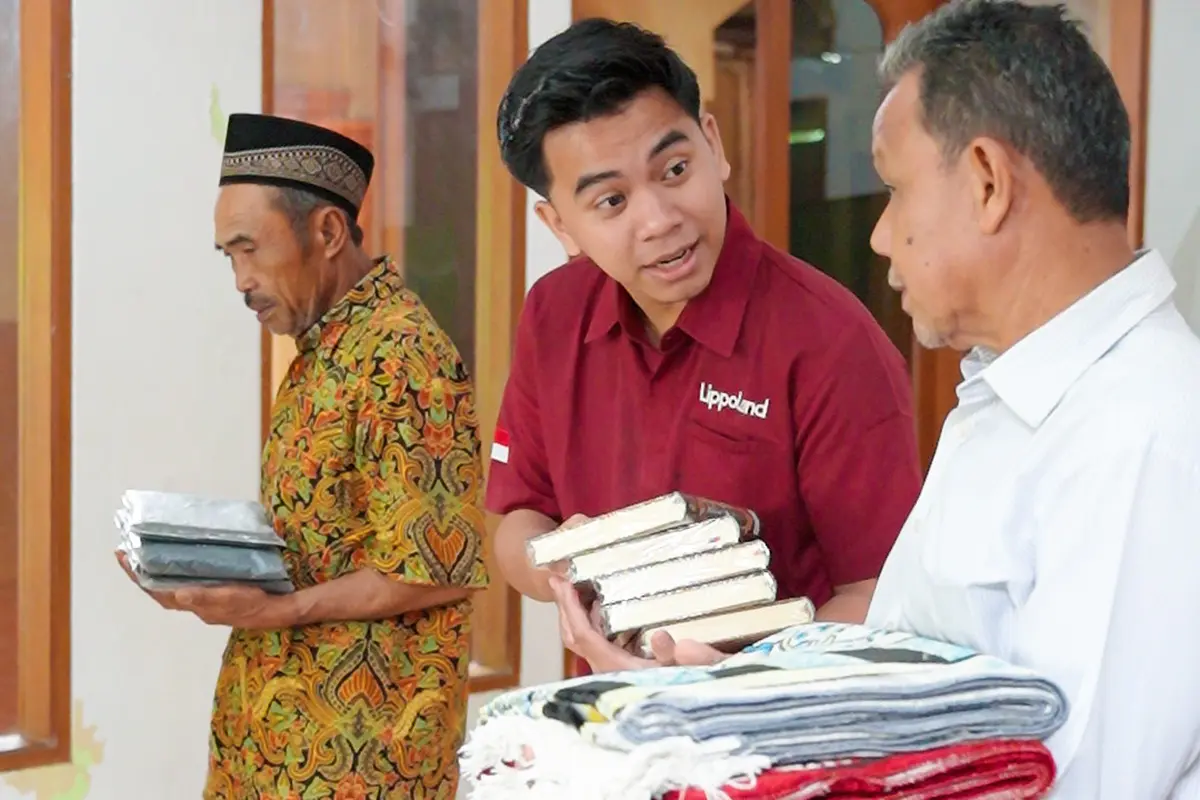 LippoLand hadirkan kepedulian sosial lewat bantuan ibadah bagi masyarakat Cikarang. (Dok Lippo)