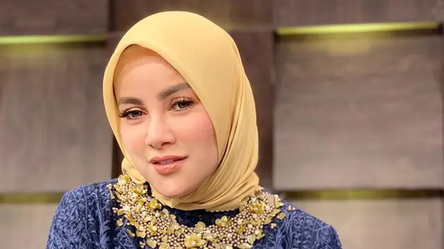 Olla Ramlan Berhijab 3