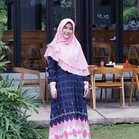 Seperti dilansir dari Liputan6.com, Anisa mengatakan bahwa ia tak akan menolak jika jodohnya sudah tiba. Ia akan menerima keputusan terbaik Tuhan yang datang untuk dirinya nanti. (Instagram/anisarahma_12)