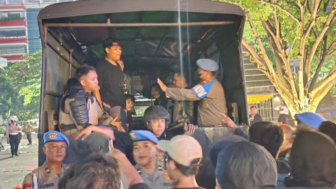 Aksi May Day di Semarang Ricuh, Kelompok Anarko Diduga Jadi Provokator