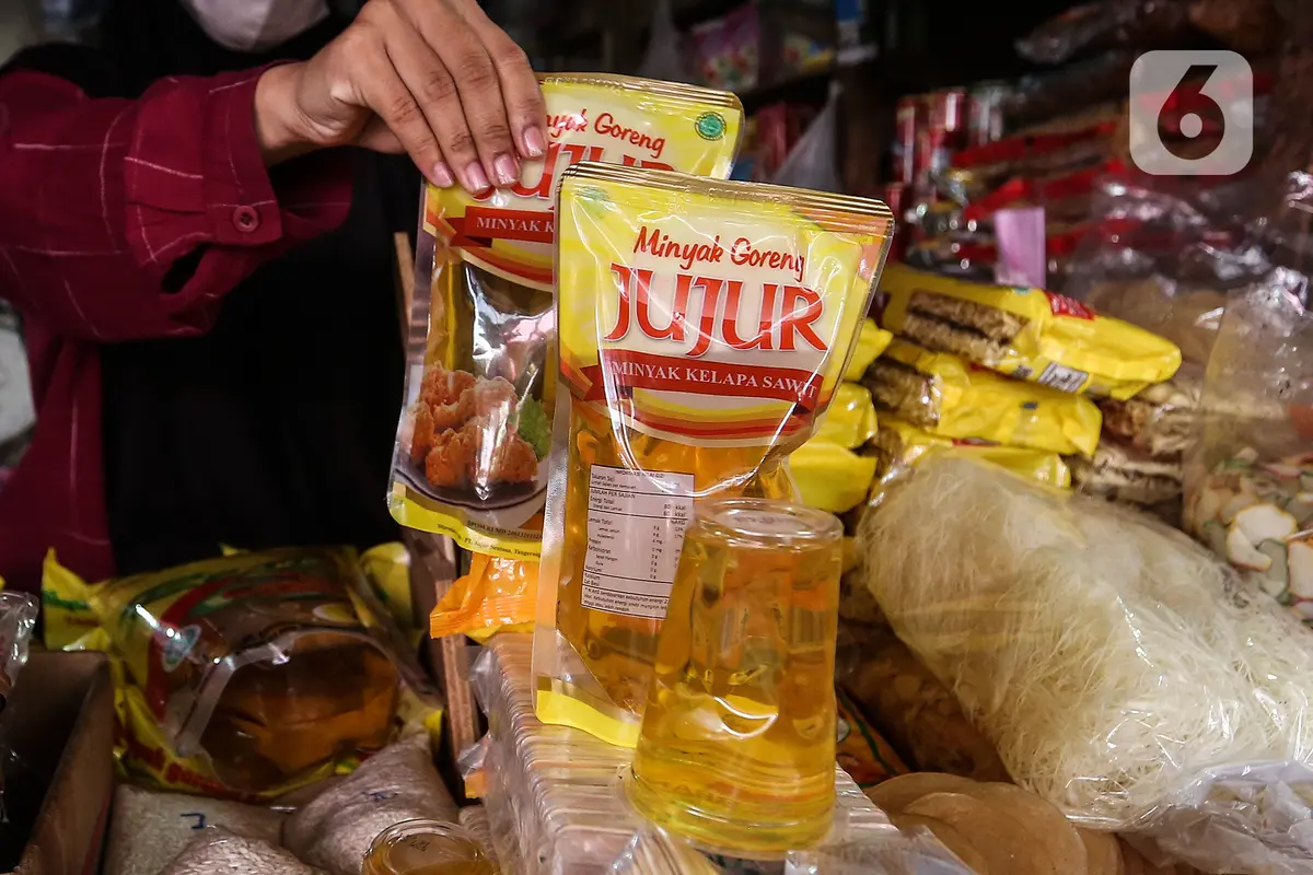 Minyak Goreng Satu Harga Rp 14.000 per Liter Berlaku