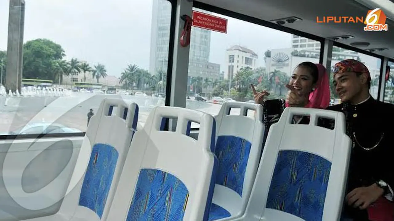 4-interior-bus-tingkat-140116b.jpg