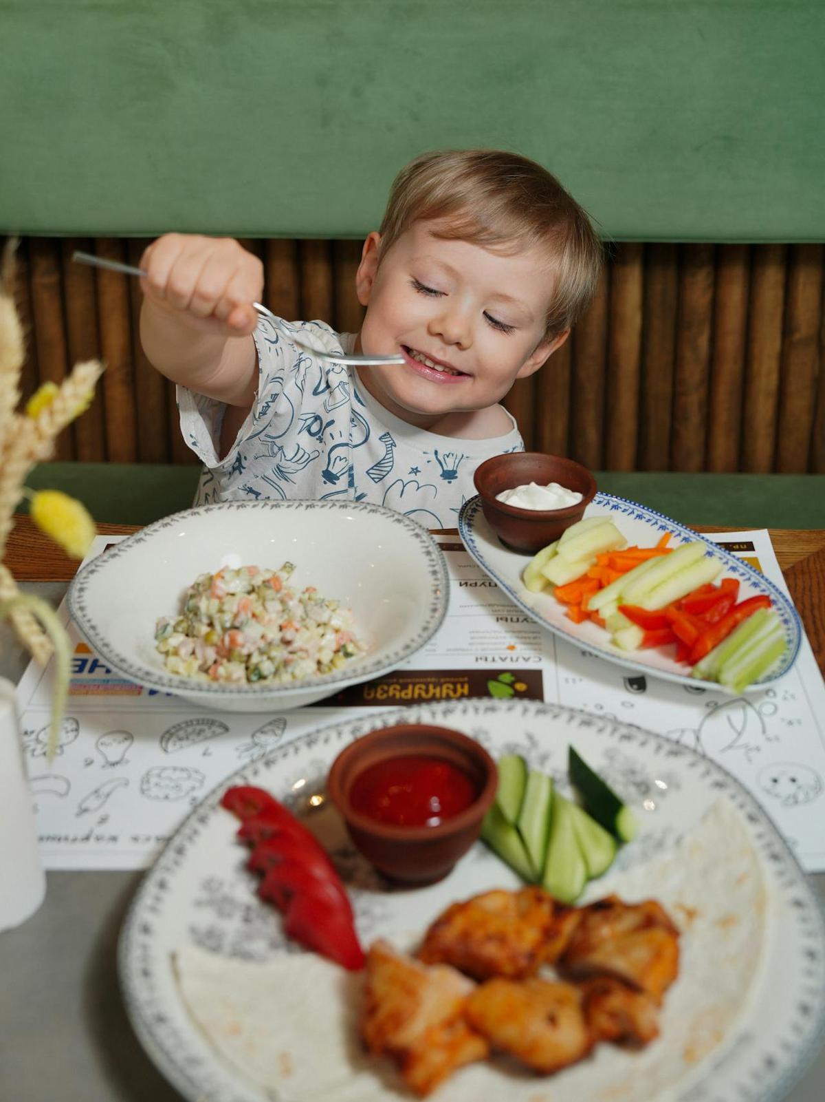 Anak Makan Sehat