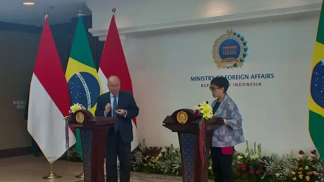 Menlu Retno dan Menlu Vieira