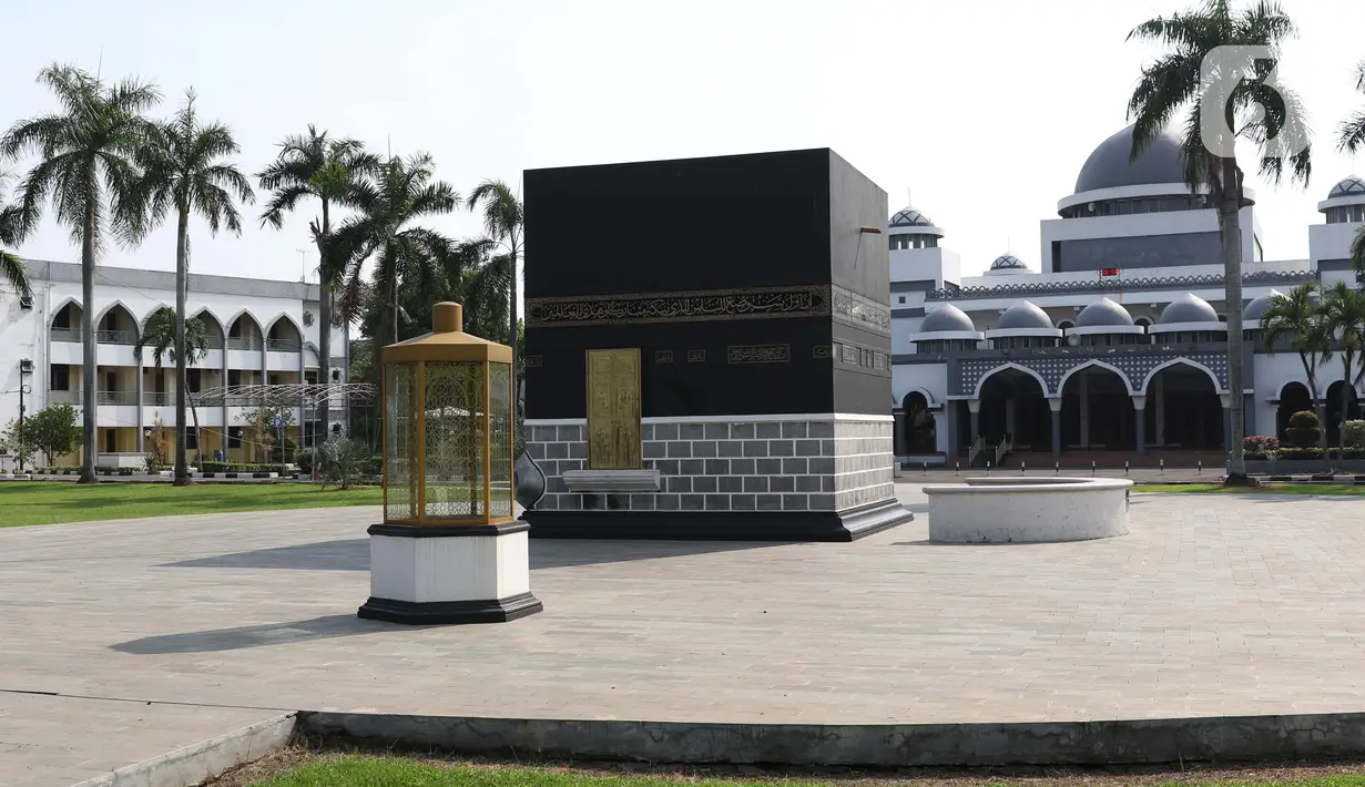 Suasana area Manasik Haji di Asrama Haji, Pondok Gede, Jakarta, Kamis (25/6/2020). Tahun ini, Asrama Haji Pondok Gede tak seperti sebelumnya ketika ribuan umat muslim berkumpul untuk menerima pembekalan sebelum berangkat menunaikan ibadah haji. (Liputan6.com/Helmi Fithriansyah)