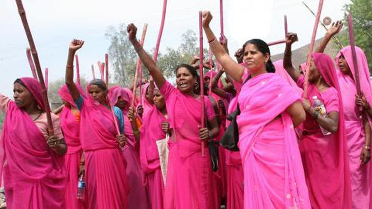 Geng Gulabi India