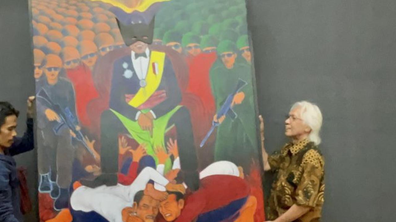 Pameran Resmi Batal, Ini Momen Yos Suprapto Turunkan Lukisannya dari Galeri Nasional
