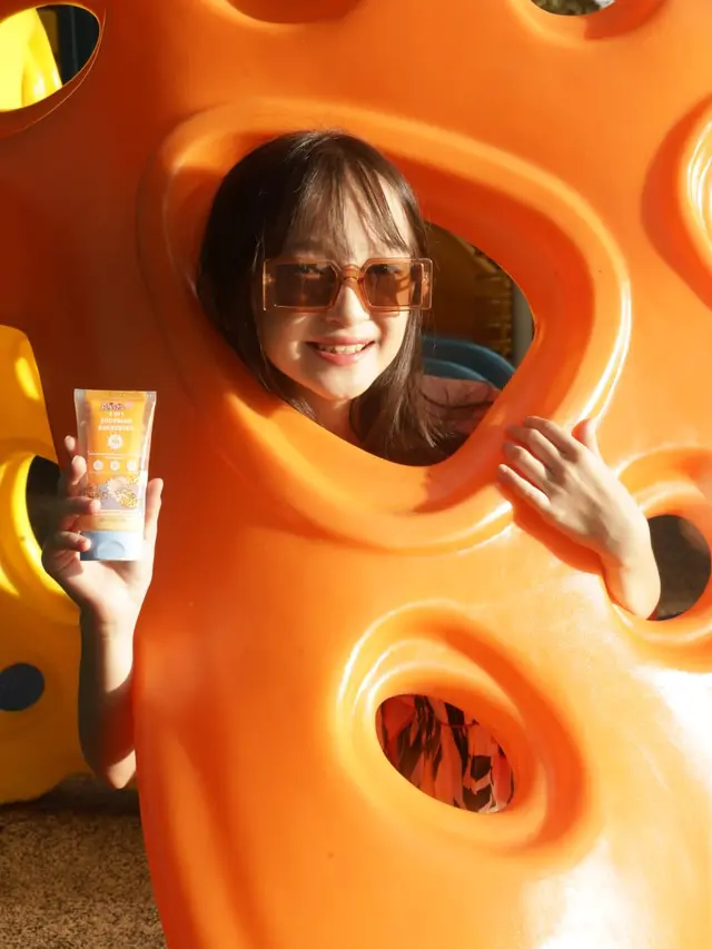 Begini Cara Menyenangkan Ajarkan Anak tentang Kesehatan Kulit Sejak Dini