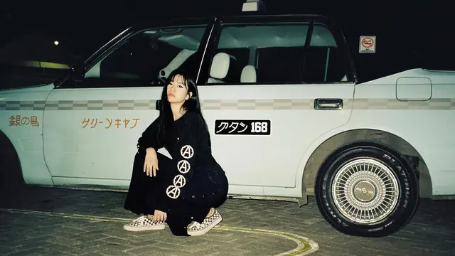 [Bintang] Mirip Cewek Jepang, Intip 5 Gaya Streetwear Influencer Kece Ini