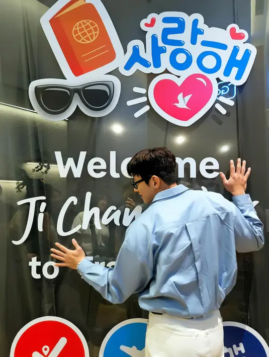 Ji Chang Wook jug amembagikan foto di sela acara fan meeting di Jakarta. Acara ini dihadiri oleh ribuan fans. (Foto: Instagram/ jichangwook)