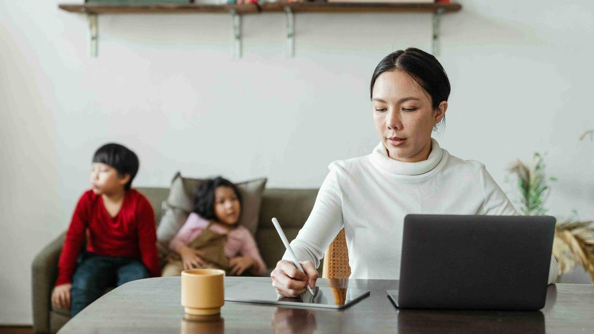 Hybrid Beauty untuk Working Moms: Rahasia Tampil Fresh hanya dalam 5 Menit!