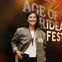 Dian Sastrowardoyo acara IDEAFest 2019. (Adrian Putra/Fimela.com)