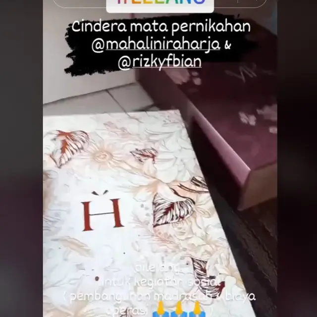Viral Warganet Lelang Suvenir Pernikahan Mahalini dan Rizky Febian.  foto: TikTok @aomdenny.mc