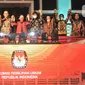 Menteri Dalam Negeri Tito Karnavian, Ketua DPR Puan Maharani, Ketua KPU Hasyim Asy’ari, bersama komisioner KPU saat meresmikan peluncuran tahapan Pemilu 2024 di Gedung KPU, Jakarta, Selasa (14/6/2022). Usai tahapan awal Pemilu 2024 resmi dibuka, KPU akan langsung merancang perencanaan program dan Anggaran serta Penyusunan Peraturan Pelaksanaan Penyelenggaraan Pemilu. (merdeka.com/Iqbal S Nugroho)