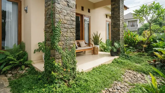 Model Teras dengan Kombinasi Batu Alam dan Rumput Gajah Mini