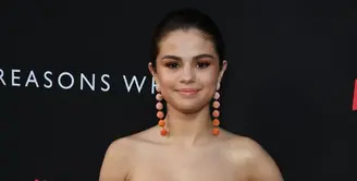 Selena Gomez, selain bernyanyi ternyata juga memiliki hobi jalan-jalan. Seperti yang diketahui, ia beberapa kali melakukan travelling bersama sang kekasih, The Weeknd. Namun kali ini Selena berlibur bersama keluarga. (AFP/Bintang.com)