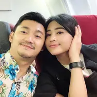 Pedangdut Dewi Perssik digugat cerai oleh suaminya, Angga Wijaya. Pengacara Dewi Perssik, Sandy Arifin, menyebut Angga sudah mengajukan gugatan pada Senin, 20 Juni 2022. (FOTO: instagram.com/anggawijaya88/)