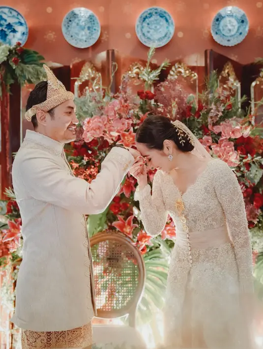 Pernikahan Niken Anjani dan Adimaz Pramono (ist)