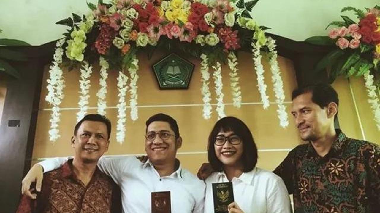 12 Artis yang Menikah di KUA, Terbaru Reza SMASH
