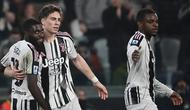 Pemain Juventus merayakan gol yang dicetak Kenan Yildiz (tengah) ke gawang Pisa dalam laga giornata 28 Serie A Liga Italia di Allianz Stadium, Minggu (8/3/2026) dini hari WIB. (Isabella BONOTTO / AFP)