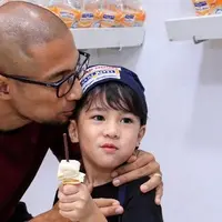 Marcell Siahaan belajar dari anaknya (Instagram/marcellsiahaans)