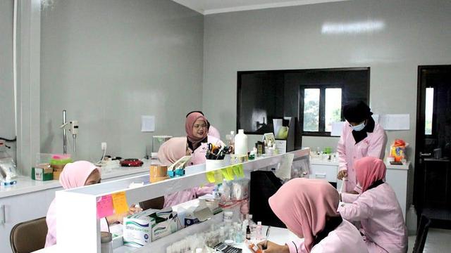 Cara Sukses Buka Bisnis Skincare, Ini Daftar Jasa Maklon Berkualitas yang Kamu Harus Tahu