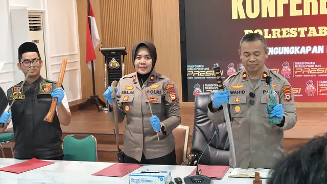 Polisi Bubarkan Tawuran Libatkan Ratusan Anggota Geng Motor di Makassar, 8 Pemuda Diamankan