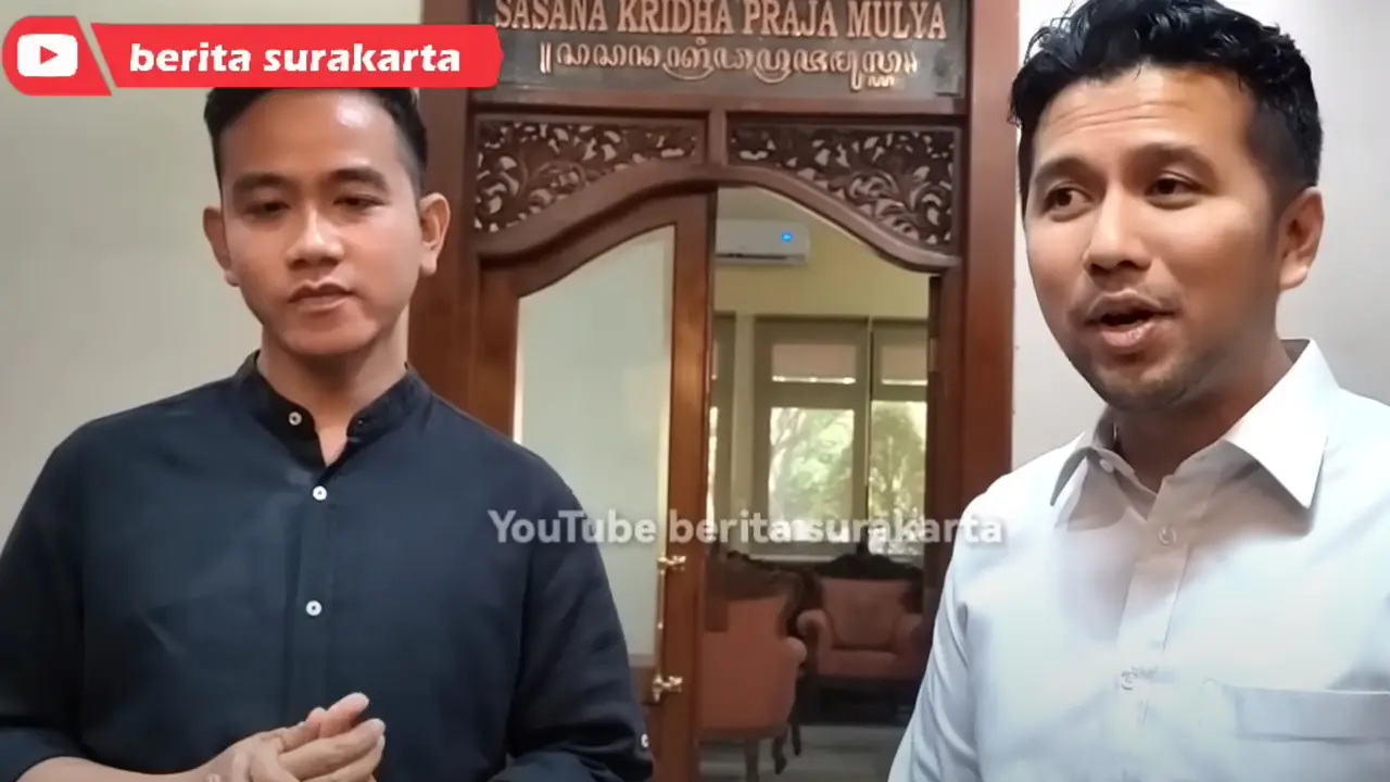 Emil Dardak dan Gibran Rakabuming. (Foto: Dok. YouTube Berita Surakarta)