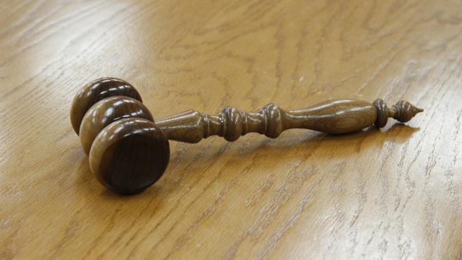 Ilustrasi palu hakim pengadilan. (Sumber Pixabay)