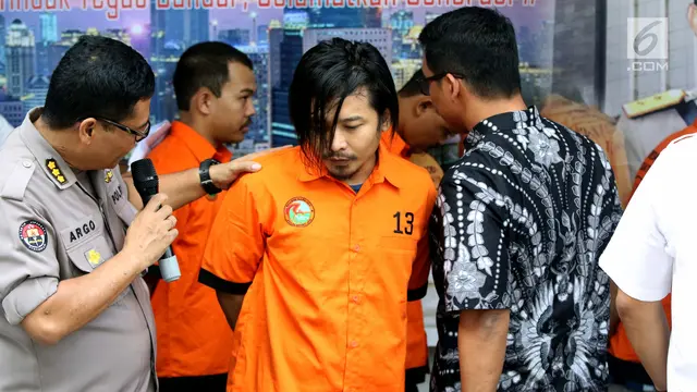 Terjerat Narkoba, Vokalis Zul Zivilia Ditangkap Polisi