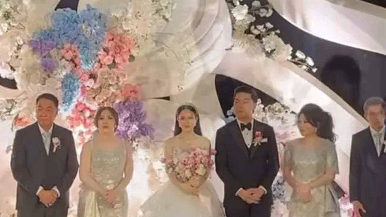 Gaun Putih Jessica Jane di Hari Pernikahannya Bersama Erwin Phan. [@flawlesspic]
