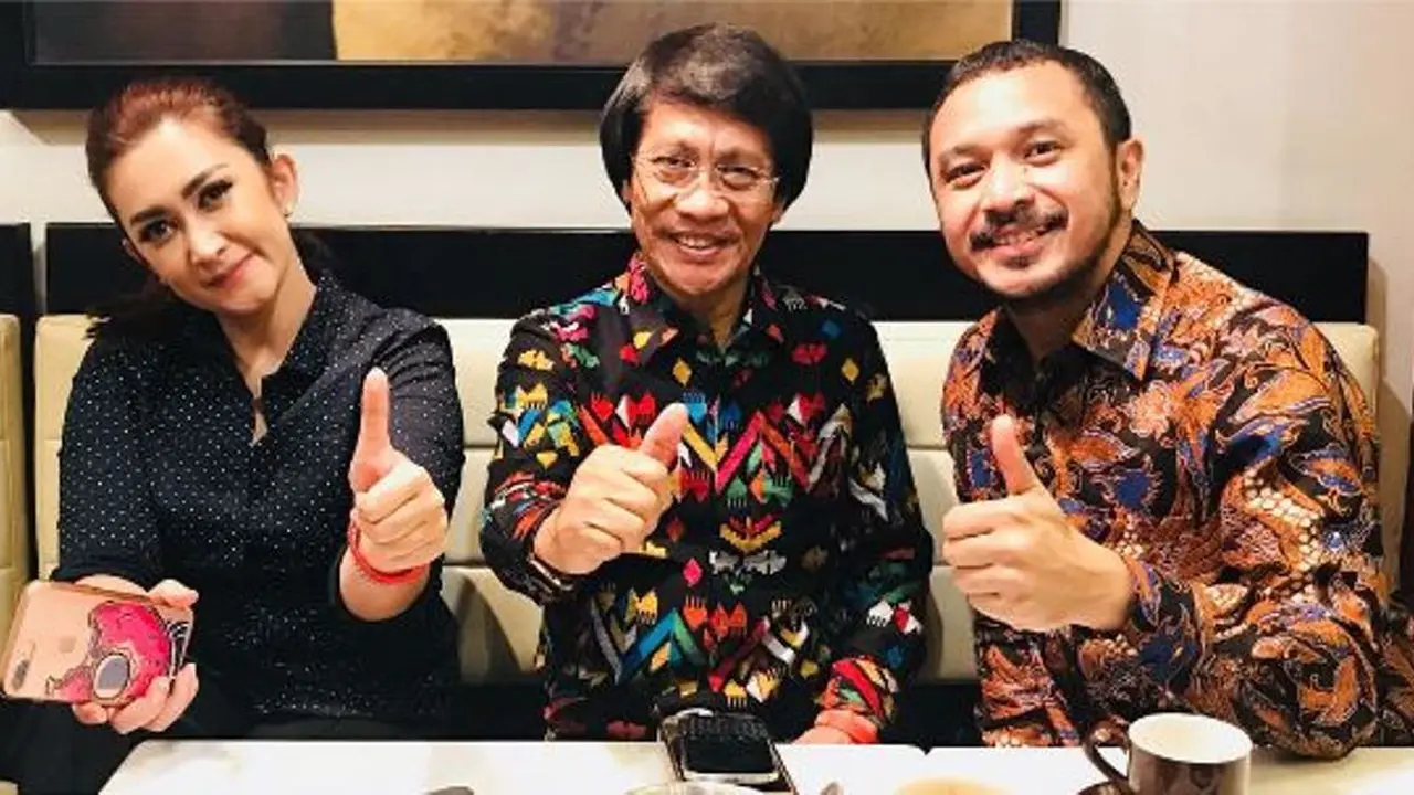Nafa Urbach dan Giring Nidji