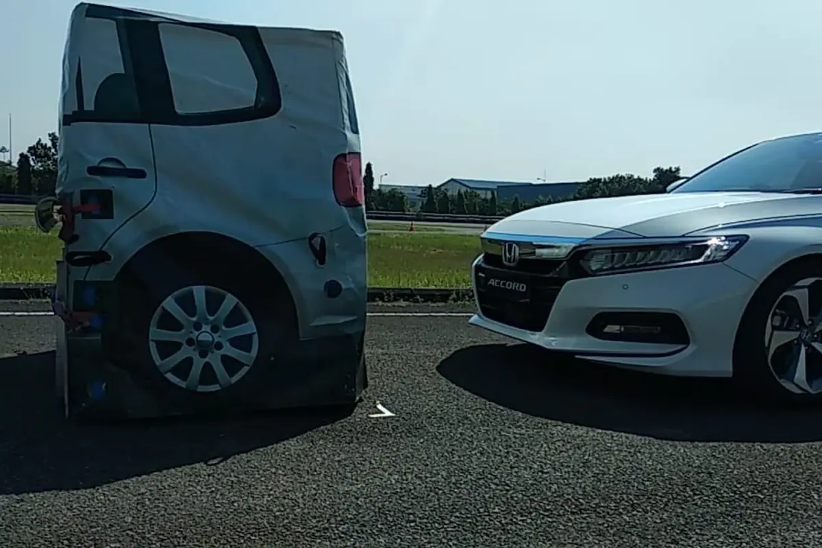 Honda Accord 2019 dilengkapi Honda Sensing