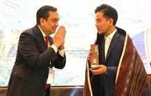 VIDEO: Gibran Minta PSBI Dukung Program Prabowo,  Effendi Simbolon Teriak "Siap!"