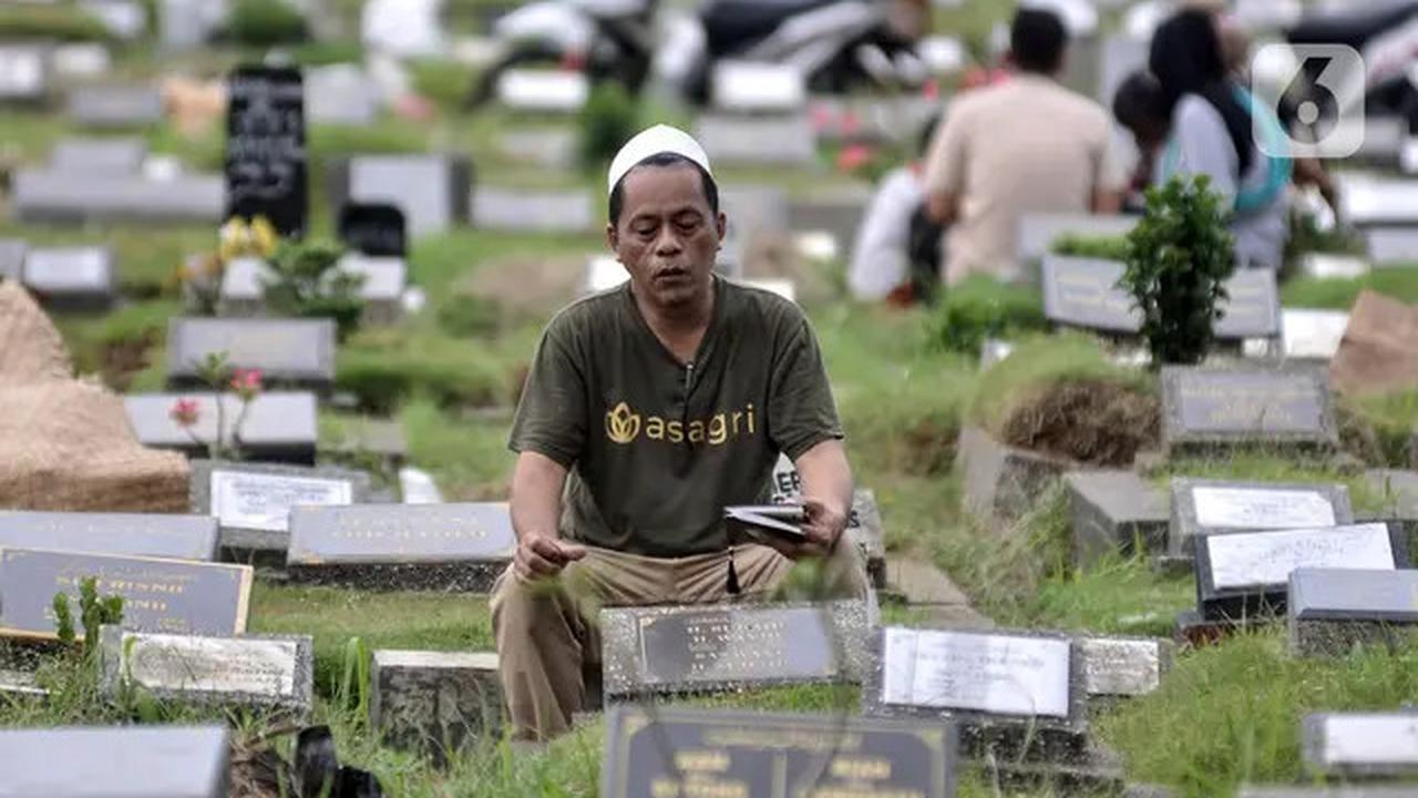 Adab Mengucap 'Assalamualaikum ya Ahli Kubur' saat Berziarah, Ketahui Makna Filosofinya