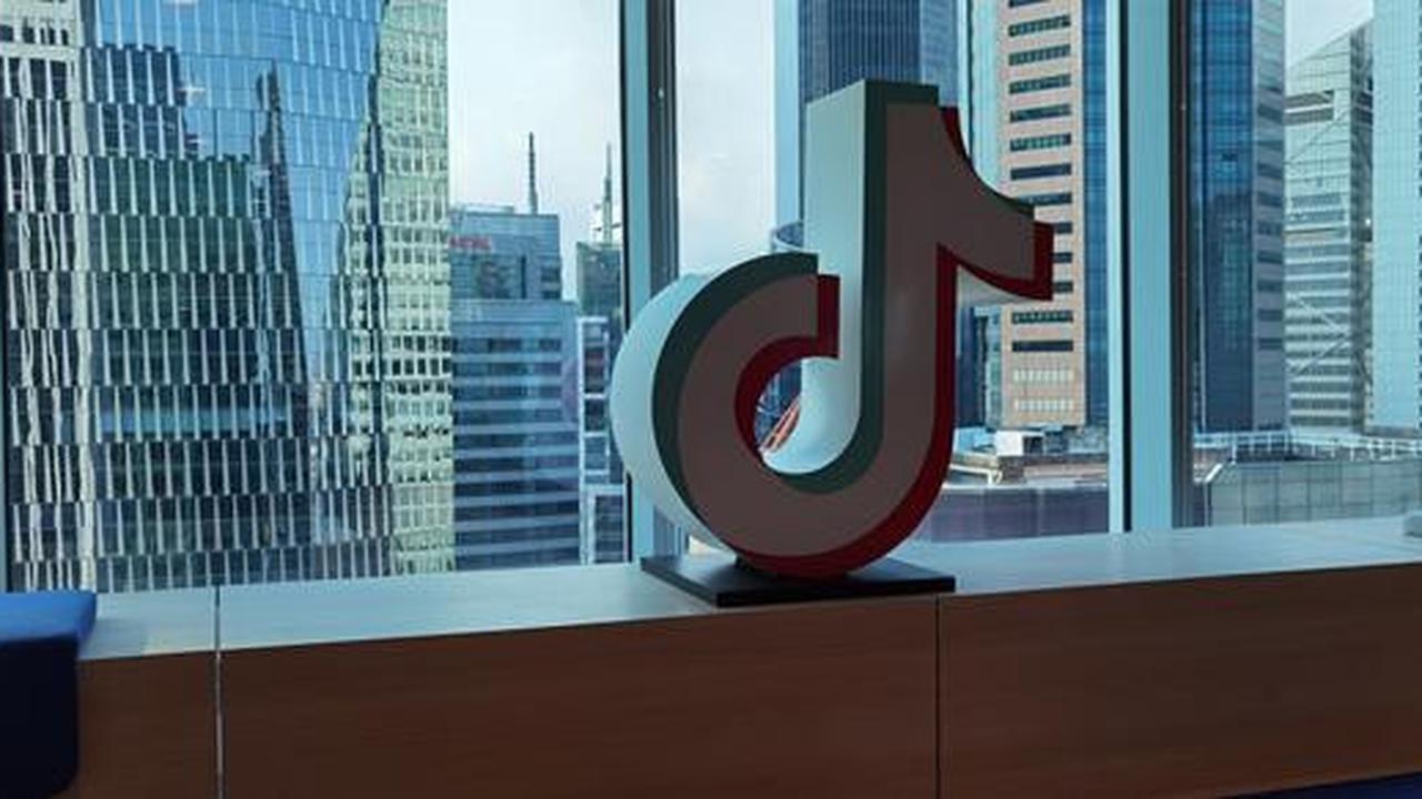Hore, TikTok Live Sudah Aktif Kembali!
