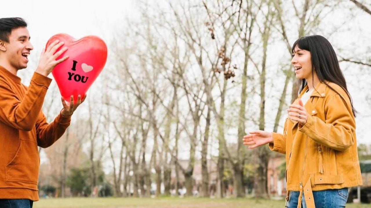 Mengapa Cinta Pertama Selalu Terkenang? Ini 7 Alasannya