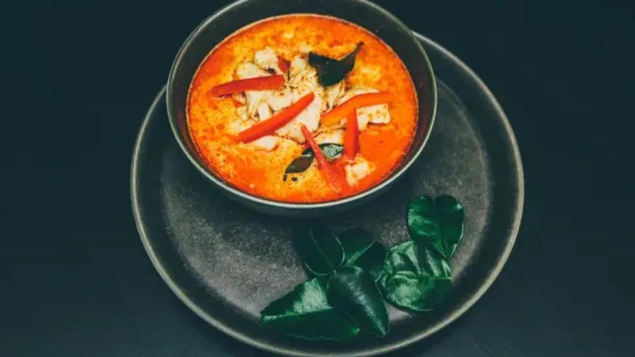 Seblak Memang Enak dan Segar, Tapi Bisa Mengganggu Kesehatan Otak Otak Kedua Anak Lho!