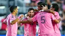 Empat gol Inter Miami masing-masing disumbangkan oleh Lionel Messi dua gol dan Luis Suariez juga dua gol. (AFP/Chandan Khanna)
