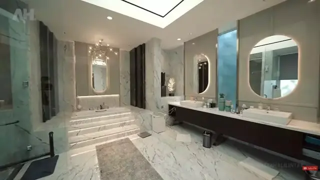 Potret toilet di rumah Juragan99 (Sumber: YouTube/AH)