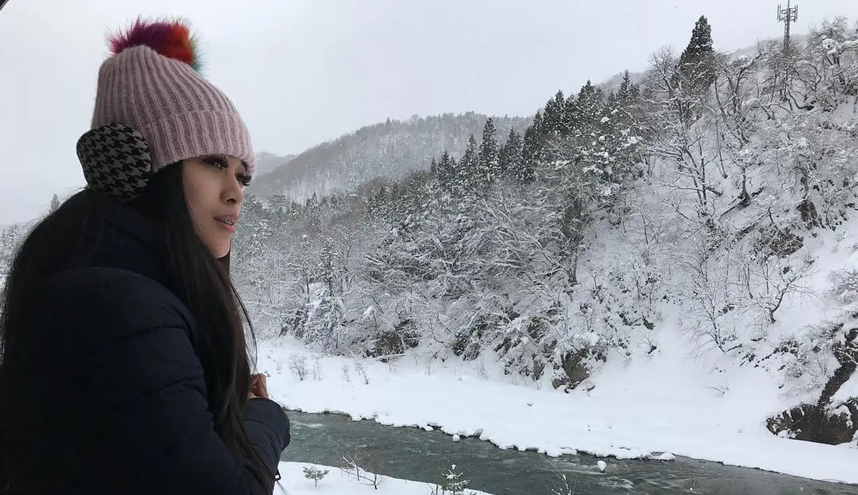 Mengakhiri hubungan rumah tangga bukan lah hal yang mudah bagi setiap pasangan. Sama halnya yang dirasakan Gracia Indri yang rumah tangganya bersama David Noah sedang di ujung tanduk. (Instagram/graciaz14)