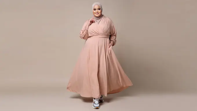 Tips Outfit untuk Wanita dengan Perut Buncit Agar Terlihat Ramping/Ilustrasi Gambar oleh AI