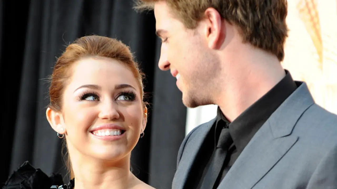Miley Cyrus dan Liam Hemsworth