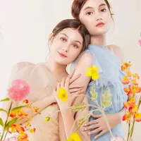 Dibantu oleh fashion stylist Belly Iverzon, kakak beradik ini kompak pakai dress nuansa pastel dari Kleita. Pancarkan vibes princess! (Instagram/fdphotography90)