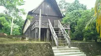 Rumah Betang Ojung Batu, di Kabupaten Lamandau, Provinsi Kalimantan Tengah. (dok. kol.lamandaukab.go.id)