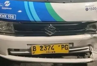 Sopir JakLingko atas nama M Tommy melakukan aksi heroik saat melihat penjambretan yang terjadi di Jalan TB Simatupang, Jakarta Timur. (Foto: Istimewa)